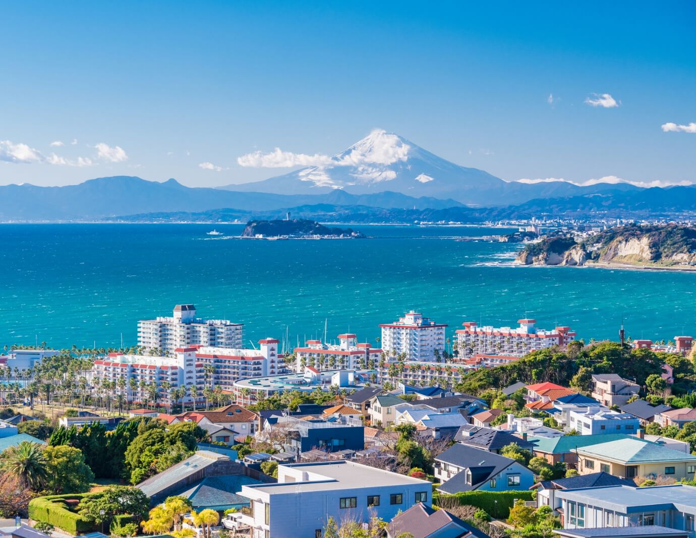 湘南の街と海
